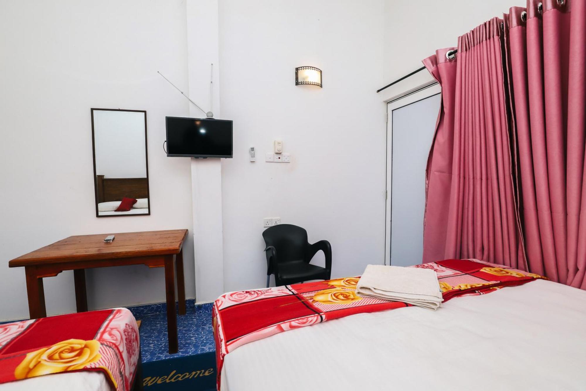 Delight Reich Hotel Peradeniya Zimmer foto
