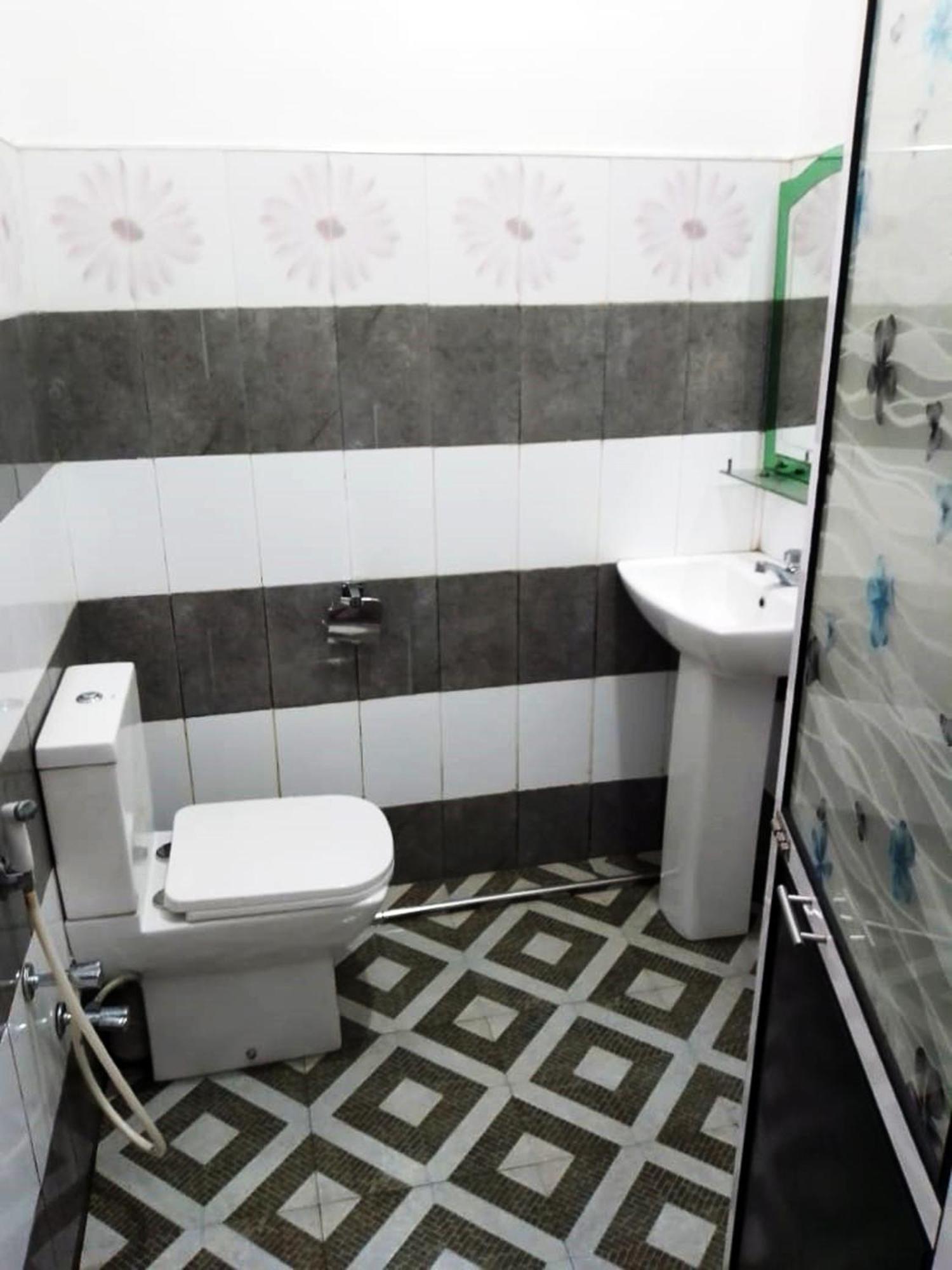 Delight Reich Hotel Peradeniya Zimmer foto