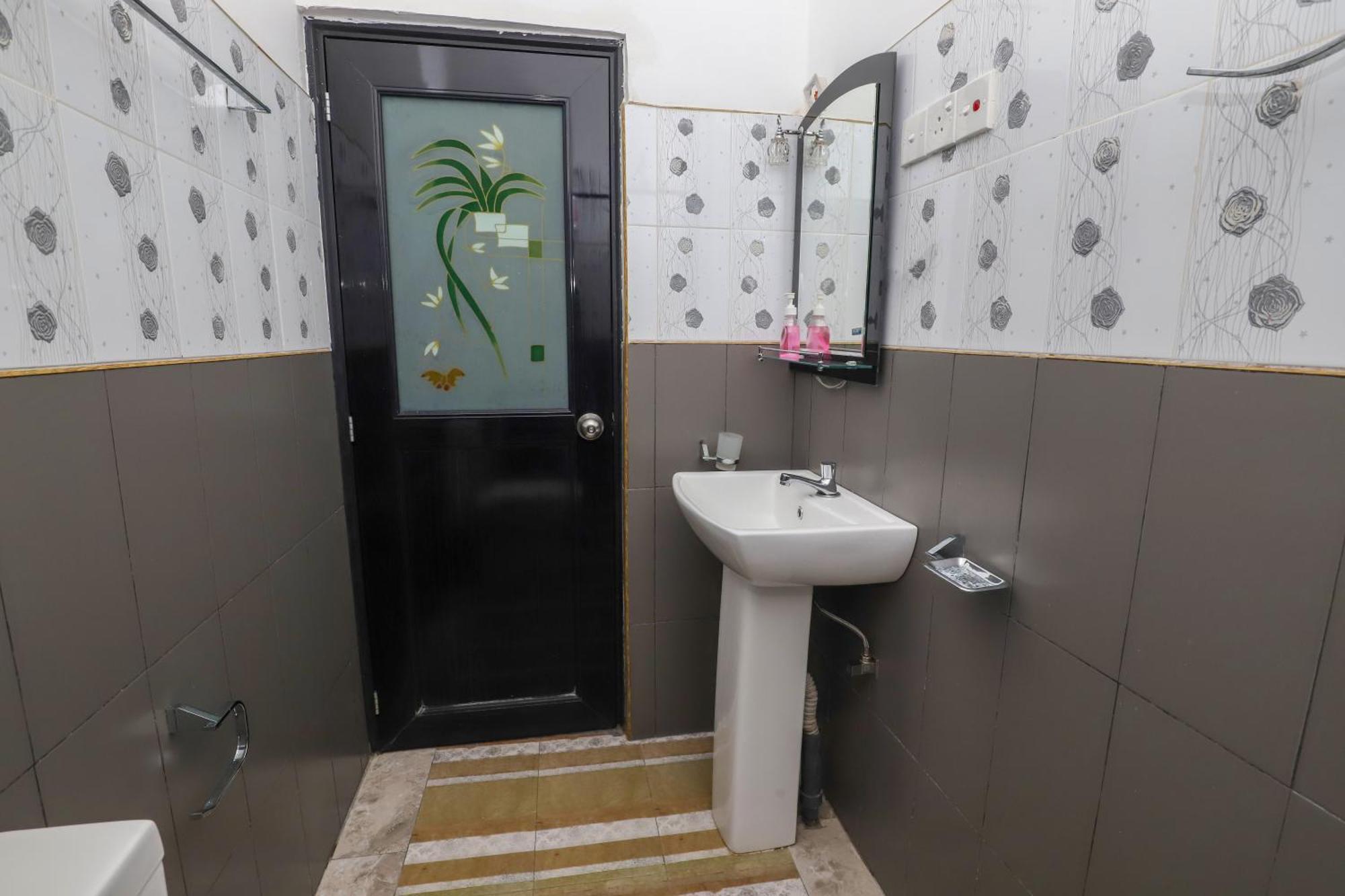 Delight Reich Hotel Peradeniya Zimmer foto