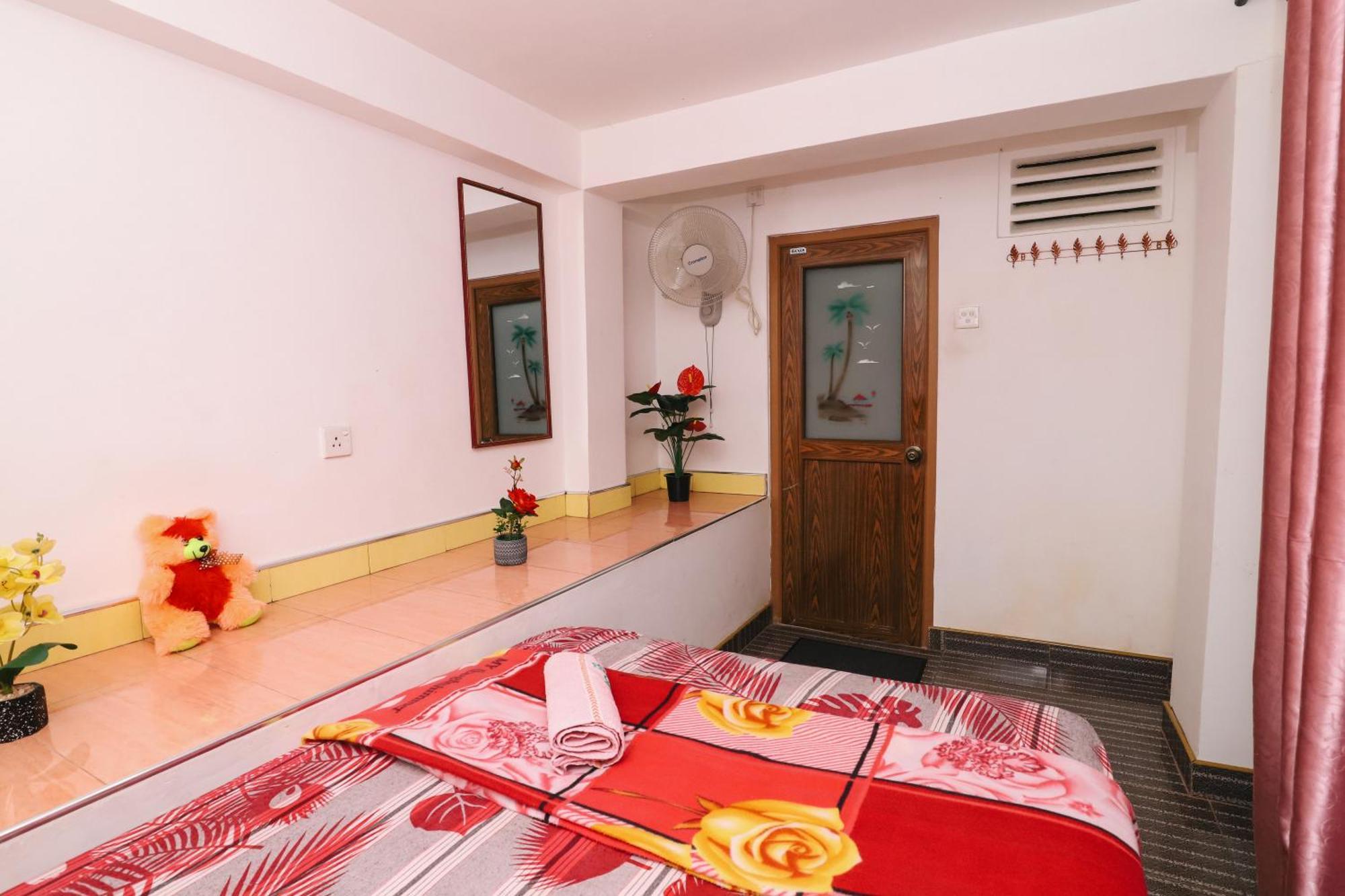 Delight Reich Hotel Peradeniya Zimmer foto